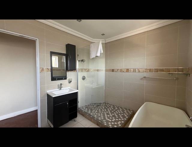 2 BEDROOM APARTMENT RENTED IN ESSENWOOD